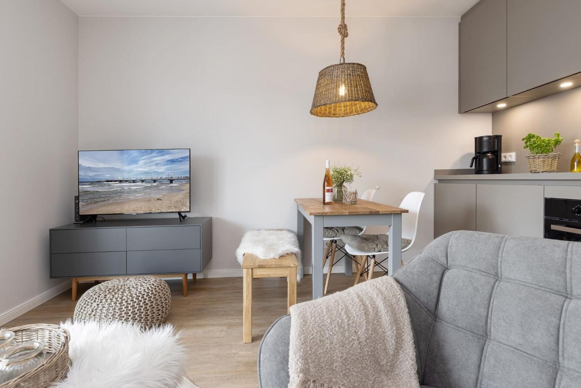 Wohnung 6- Liebefeld เกรอมิทซ์ ภายนอก รูปภาพ
